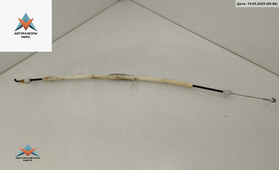 трос двери Audi A6 4B/C5 1998, 2.4 л., бензин, МКПП, серый, универсал - фото №1