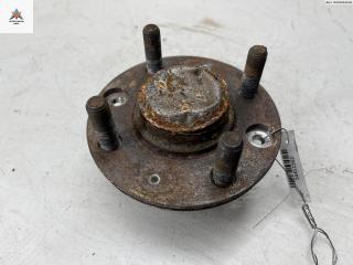 ступица задняя правая Mitsubishi Carisma 1 поколение 1996, 1.6 л., бензин, МКПП, серый, седан