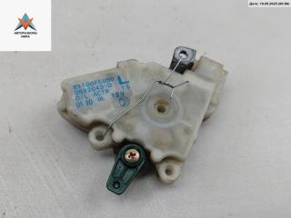 Активатор (привод) замка двери задней левой Subaru Impreza 2 поколение (GD/GG) 2001, 2.0 л., бензин, АКПП, серый, универсал, 61100FE050