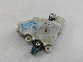 Активатор (привод) замка двери задней левой Subaru Impreza 2001, 2.0 л., бензин, АКПП, серый, универсал, 61100FE050