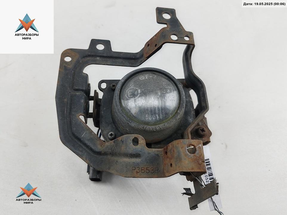 фара противотуманная правая Mitsubishi Lancer 9 поколение 2003, 2.0 л., бензин, МКПП, синий, универсал, 3653 - фото №1