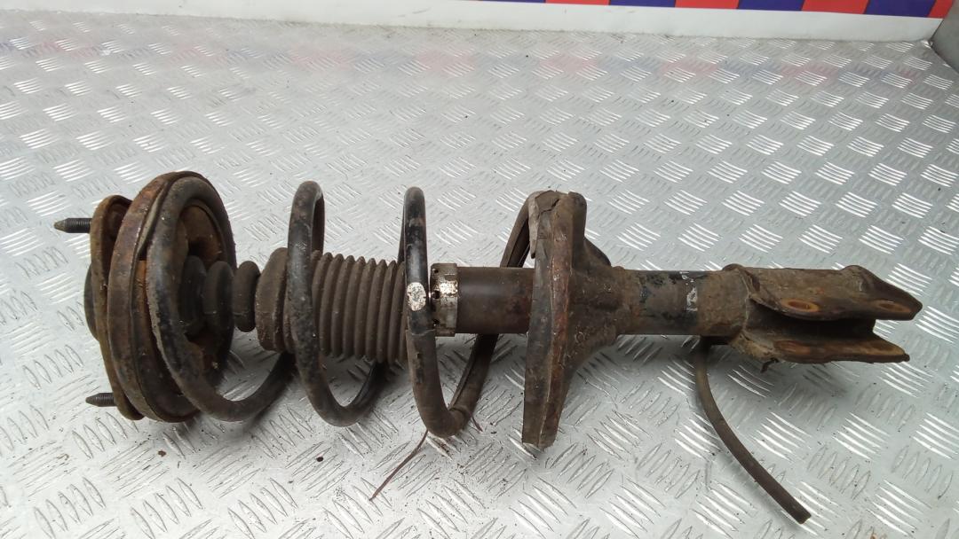 Стойка Mitsubishi Lancer 10 поколение 2007, 1.6 л., бензин, МКПП, универсал - фото №1