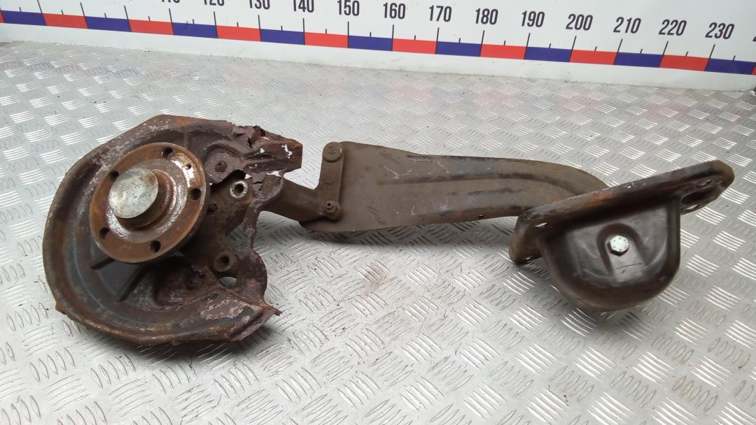 ступица задняя левая Volkswagen Touran 1 поколение 2004, 2.0 л., бензин, МКПП, минивэн - фото №1