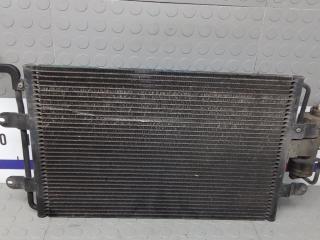 радиатор кондиционера Volkswagen Golf 4 поколение 2001, 2.0 л., бензин, МКПП, универсал, 1J08204110