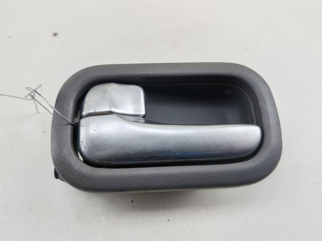 ручка внутренняя передняя левая Nissan Almera Tino 2004, 1.8 л., бензин, АКПП, серый, минивэн