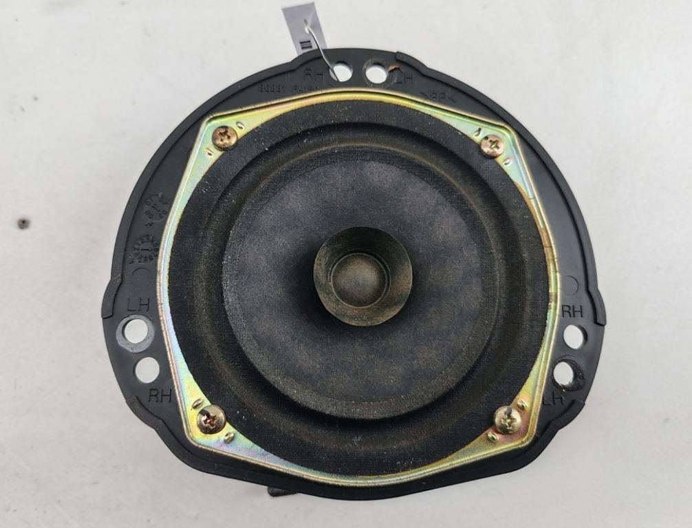 динамик двери Subaru Impreza 2001, 2.0 л., бензин, АКПП, серый, универсал, 86301FE070