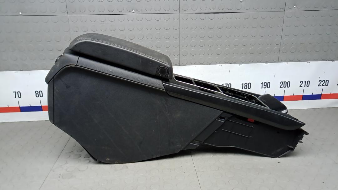 подлокотник Peugeot 508 1 поколение 2012, 2.0 л., HDi, дизель, МКПП, седан - фото №1