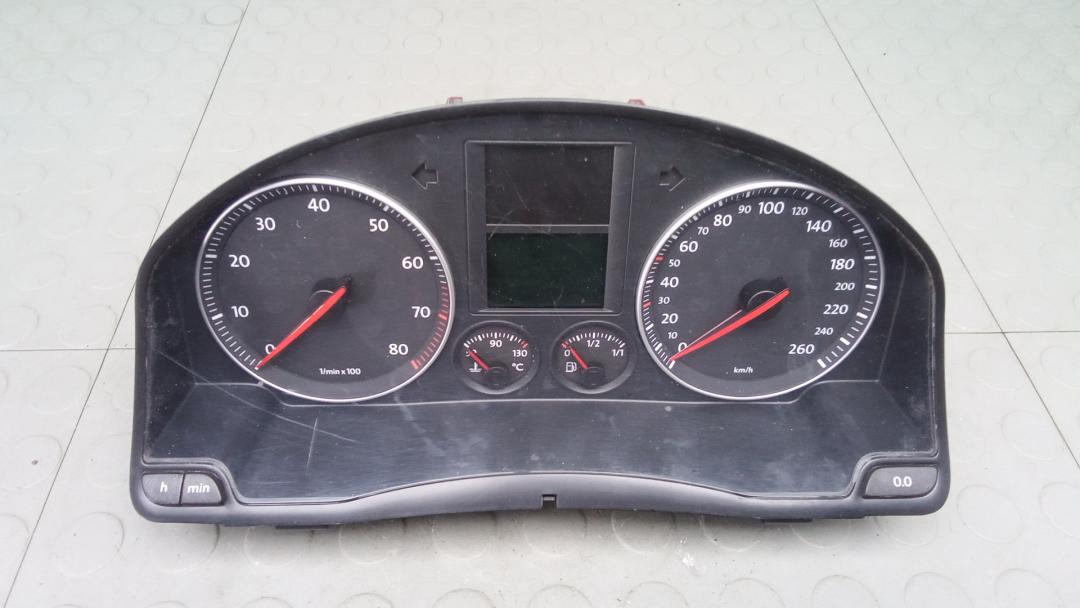 приборная панель Volkswagen Golf Plus 1 поколение 2007, 1.6 л., бензин, МКПП, хетчбэк 5 дв., 1K0920862J - фото №1