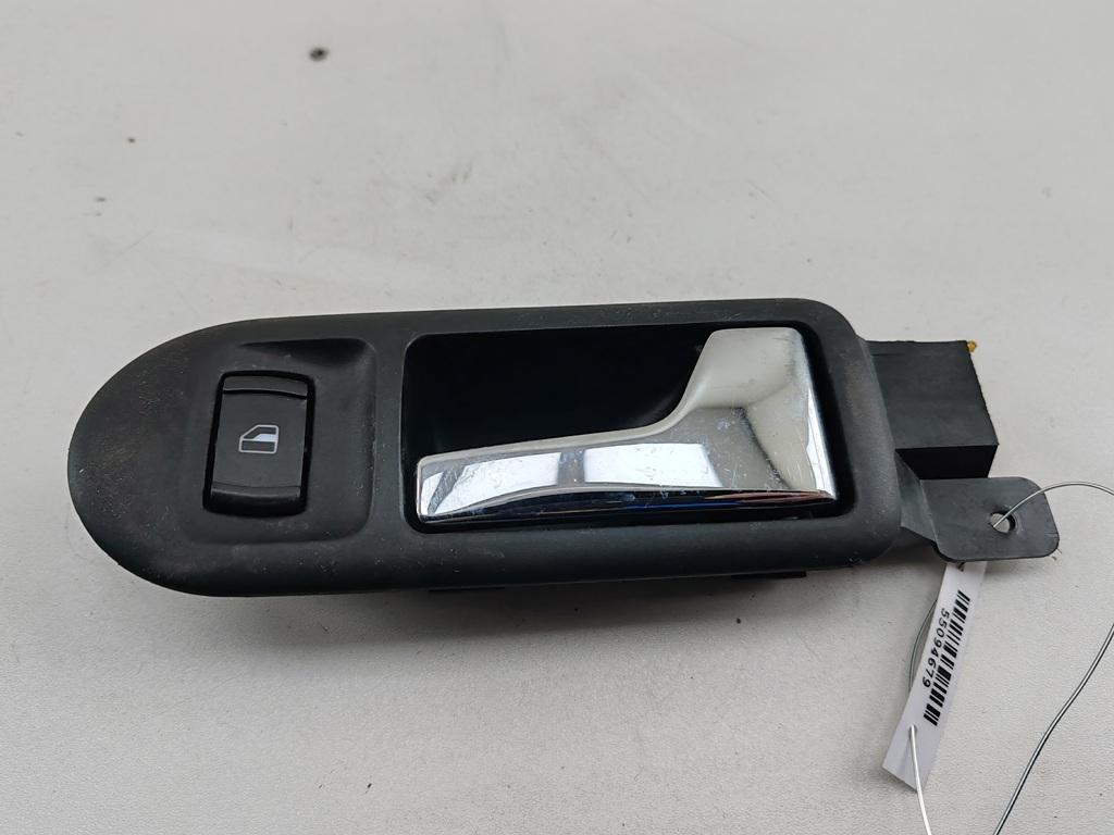 ручка внутренняя передняя правая Volkswagen Golf-4 2002, 1.9 л., дизель, МКПП, чёрный, универсал, 3B1837114T