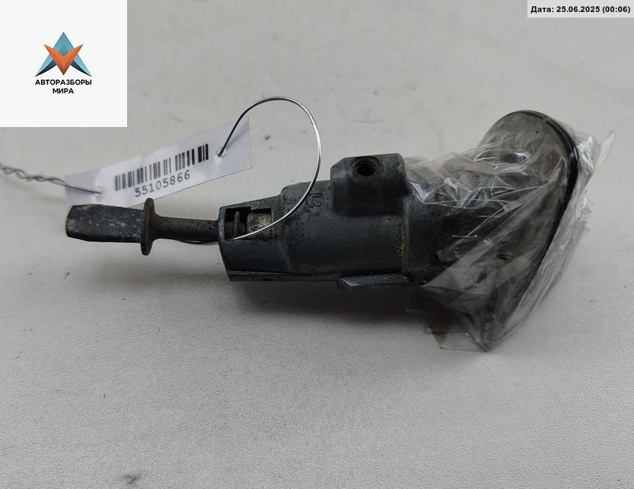 личинка дверного замка Volkswagen Passat B6 2006, 2.0 л., дизель, МКПП, чёрный, универсал, 3C0837157 - фото №1