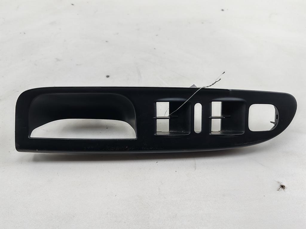 ручка внутренняя передняя левая Volkswagen Passat B6 2006, 2.0 л., дизель, МКПП, чёрный, универсал, 3C1867171
