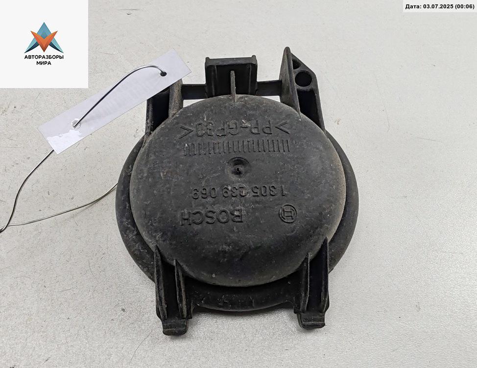 Крышка (заглушка) задняя фары Mercedes-Benz A-Класс W168 2000, 1.4 л., бензин, робот, синий, хетчбэк 5 дв., 1305239069 - фото №1