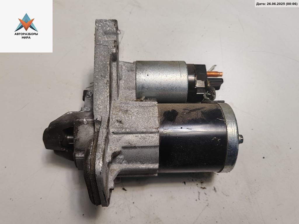 стартер Renault Captur 1 поколение 2016, 1.2 л., бензин, АКПП, серый, внедорожник 5 дв., 233000557R - фото №1