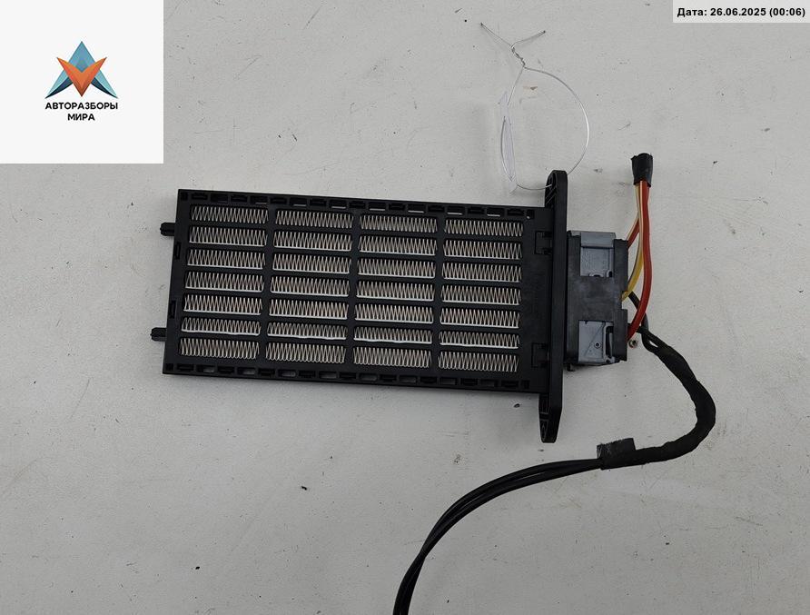 электрический радиатор отопителя (тэн) Renault Captur 1 поколение 2016, 1.2 л., бензин, АКПП, серый, внедорожник 5 дв., A52103300 - фото №1