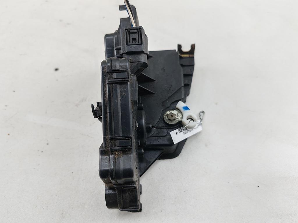 замок двери передней правой BMW 3 E46 2005, 2.0 л., дизель, АКПП, серый, универсал