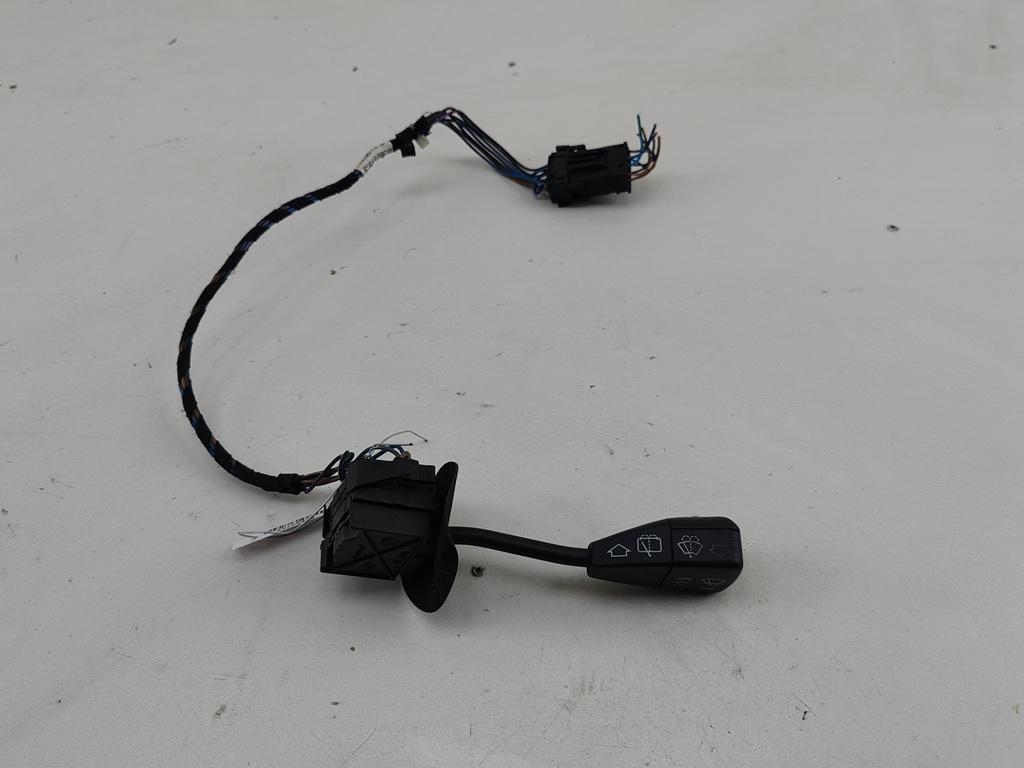 переключатель дворников BMW 3 E36 1999, 1.9 л., бензин, АКПП, красный, хетчбэк 3 дв., 012006