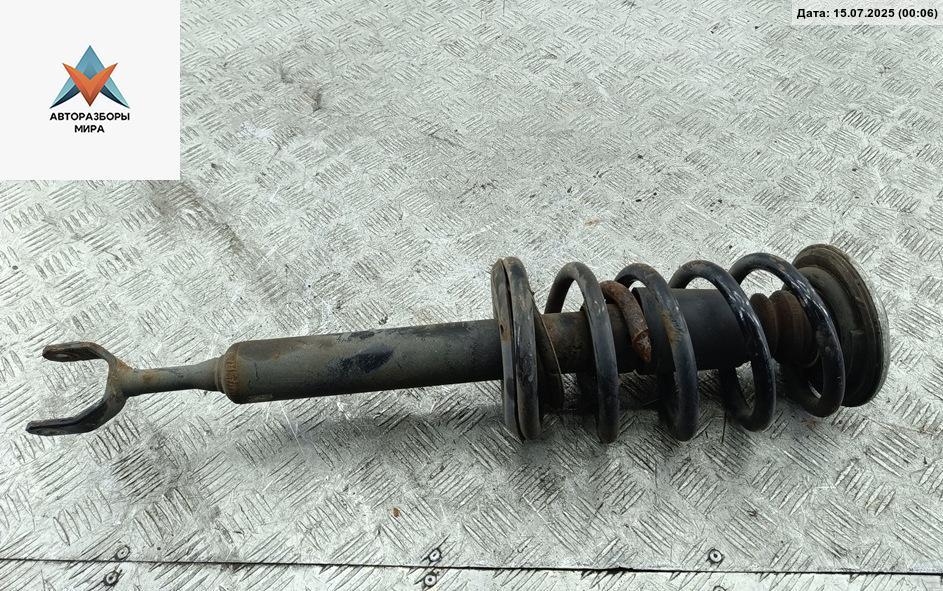 стойка передняя Audi A6 4B/C5 1997, 2.4 л., бензин, МКПП, красный, седан, 3B0413031A - фото №1