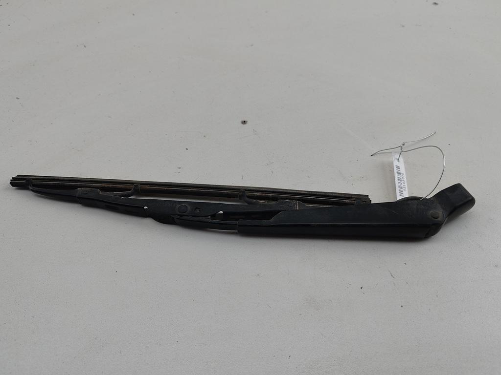 Щеткодержатель (поводок стеклоочистителя) задний Ford C-Max 1 поколение 2005, 2.0 л., бензин, АКПП, серый, минивэн, 3M5117526AA - фото №1