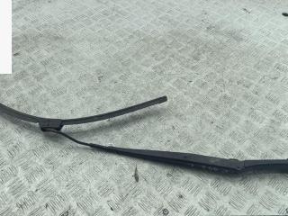 Щеткодержатель (поводок стеклоочистителя) передний Kia Sportage 3 поколение 2012, 2.0 л., бензин, МКПП, чёрный, внедорожник 5 дв.