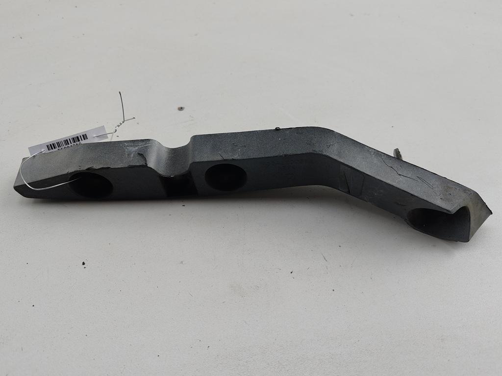 кронштейн переднего бампера Ford Focus II 2007, 2.0 л., дизель, МКПП, серый, универсал, FD04220031
