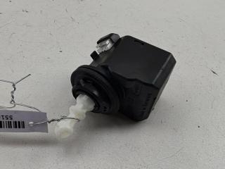 корректор фар Volkswagen Passat B6 2006, 2.0 л., дизель, МКПП, чёрный, универсал, 008830OO