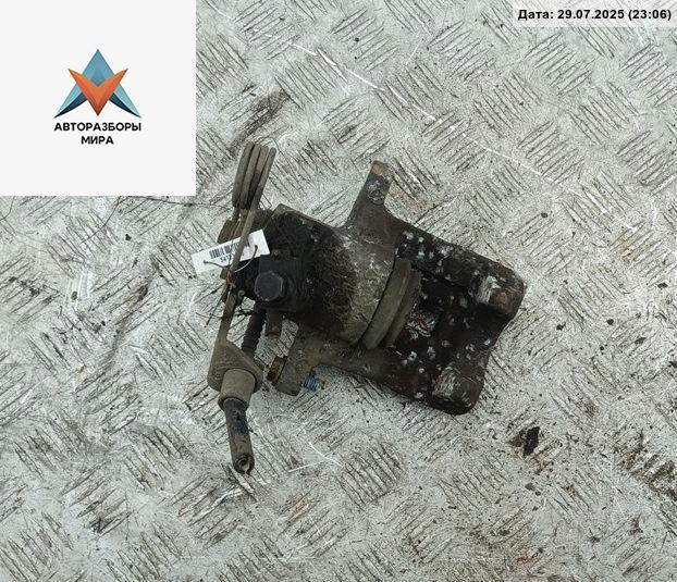 суппорт задний правый Audi A6 4B/C5 2000, 1.8 л., Ti, бензин, МКПП, зелёный, универсал - фото №1