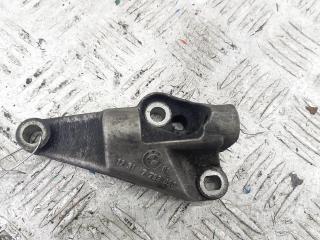 кронштейн генератора BMW X3 E83 [рестайлинг] 2006, 3.0 л., дизель, МКПП, чёрный, внедорожник 5 дв., 12317793090, 7793090