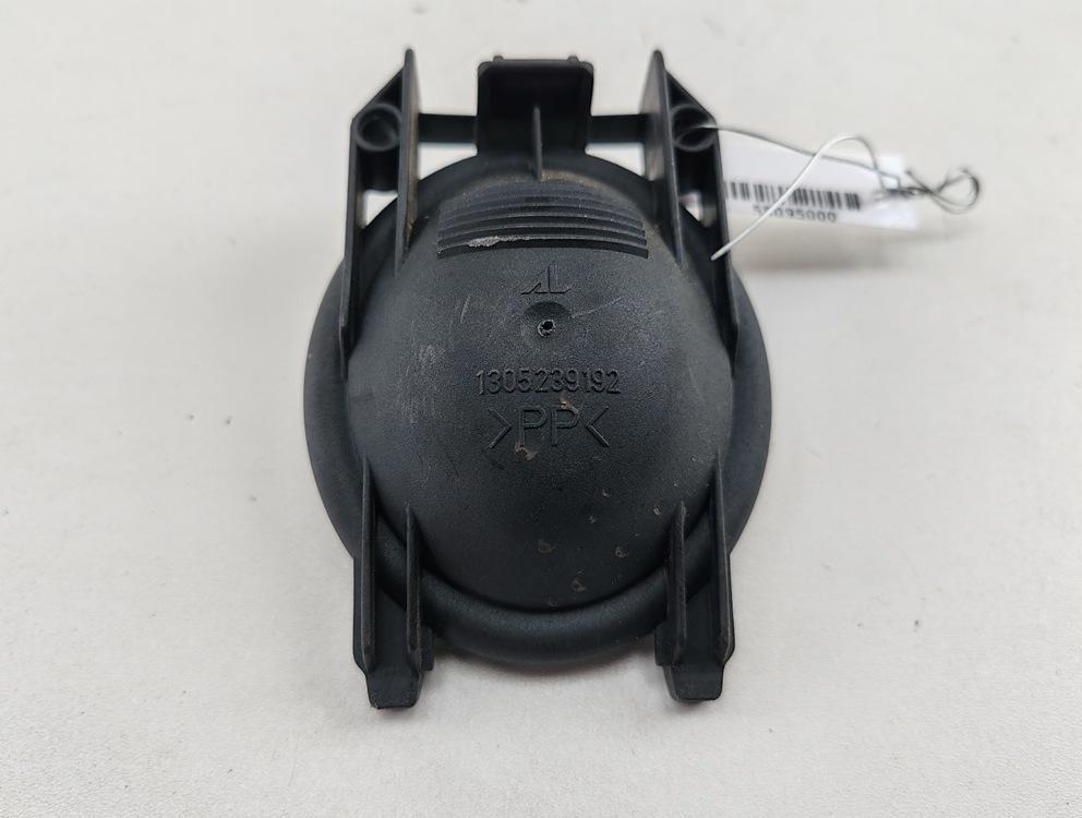 Крышка (заглушка) задняя фары Mercedes-Benz A W169 2005, 2.0 л., бензин, АКПП, красный, хетчбэк 5 дв., 1305239192