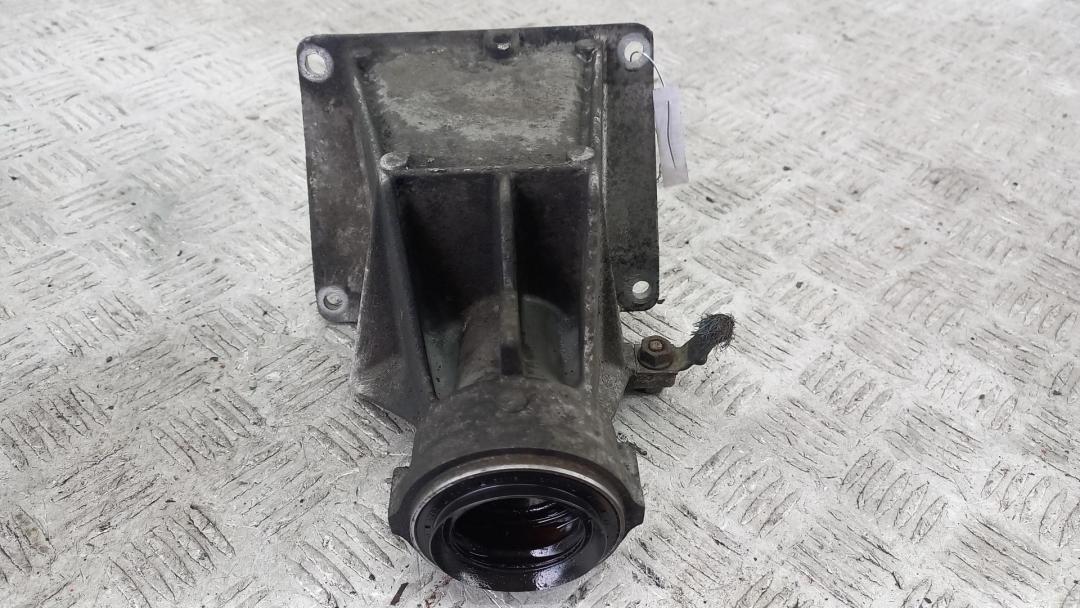 кронштейн (крепление) BMW X3 E83 2006, 3.0 л., дизель, МКПП, чёрный, внедорожник 5 дв., 7516067