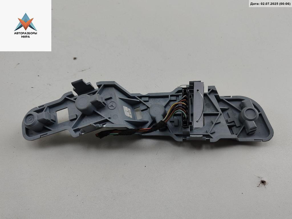 панель заднего левого фонаря Mercedes-Benz A-Класс W169 2005, 2.0 л., бензин, АКПП, красный, хетчбэк 5 дв., 3330 - фото №1