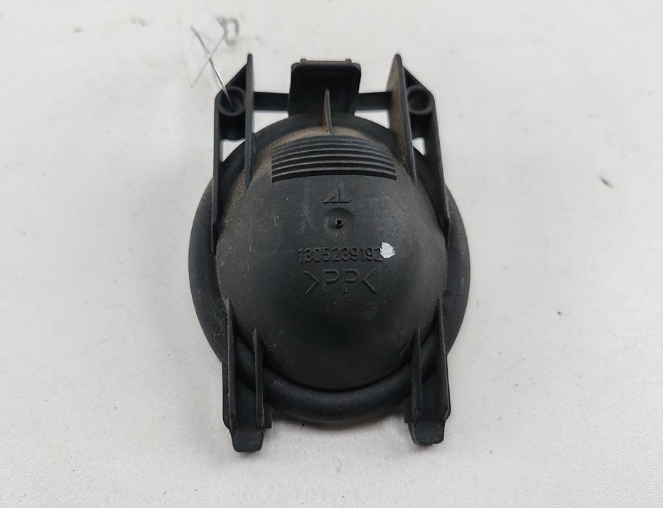 крышка фары Mercedes-Benz A-Класс W169 2005, 2.0 л., бензин, АКПП, красный, хетчбэк 5 дв., 1305239192 - фото №1