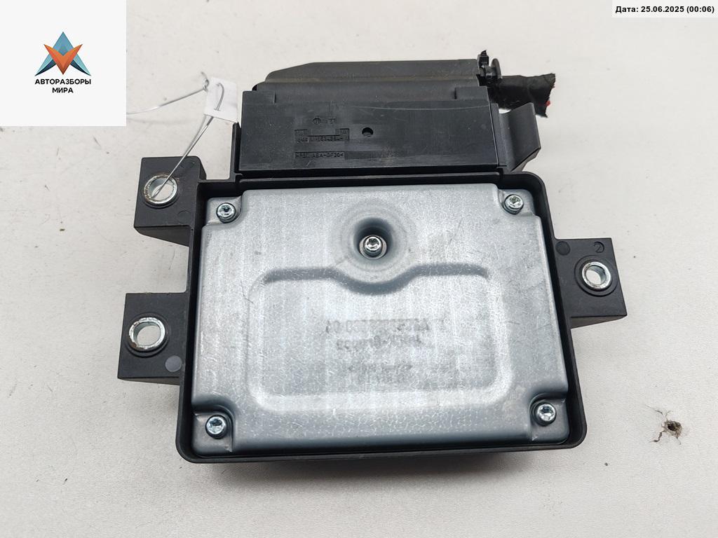 блок управления ручником Volkswagen Passat B6 2008, 1.8 л., бензин, МКПП, чёрный, универсал, 3C0907801J - фото №1