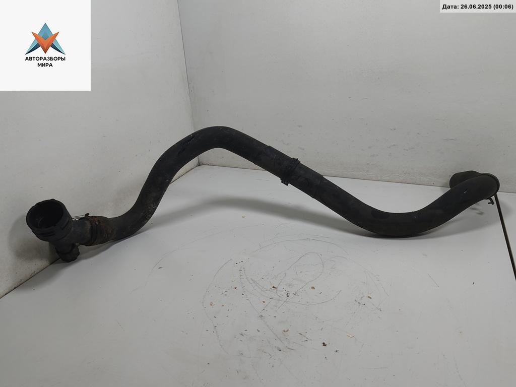 патрубок (трубопровод, шланг) SEAT Toledo 2 поколение 2002, 1.9 л., дизель, МКПП, зелёный, седан, 1J0122051 - фото №1