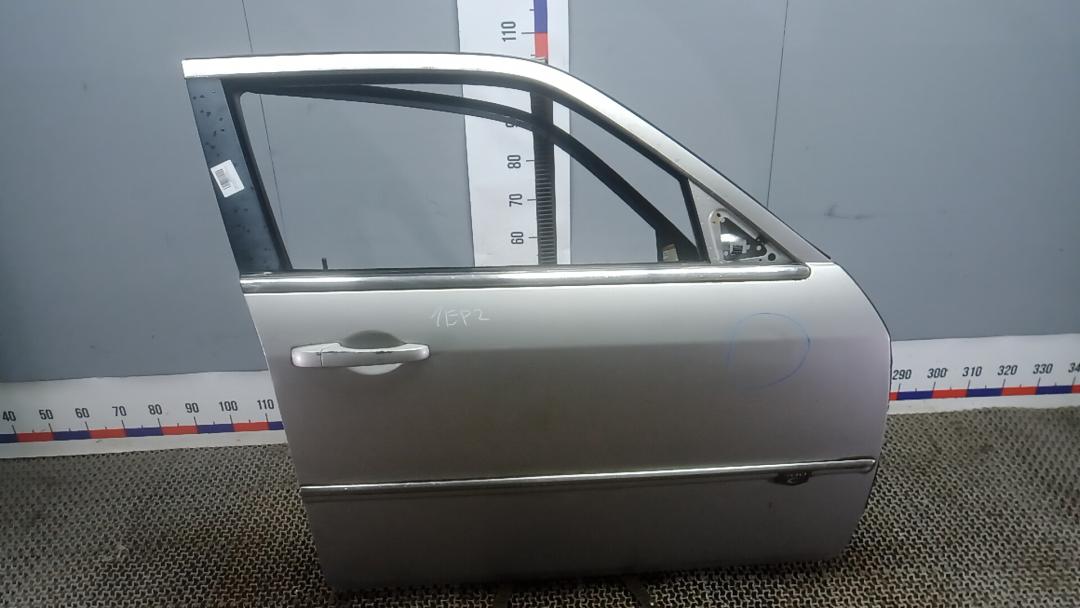 дверь передняя правая Chrysler 300C 1 поколение 2008, 3.0 л., дизель, АКПП, седан - фото №1