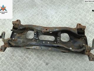 подрамник передний Subaru Forester 2 поколение (SG) [рестайлинг] 2006, 2.0 л., бензин, МКПП, чёрный, внедорожник 5 дв.