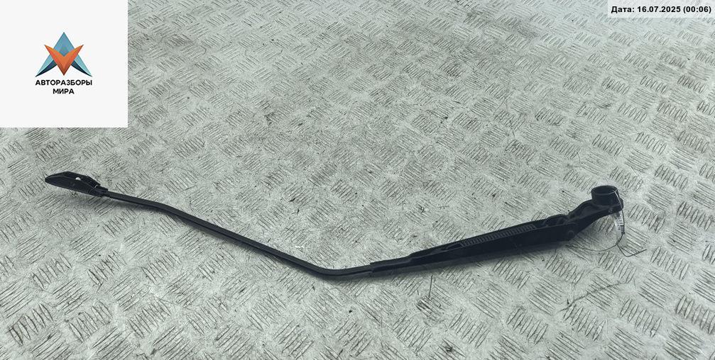 Щеткодержатель (поводок стеклоочистителя) передний Renault Scenic 3 поколение 2011, 1.4 л., бензин, МКПП, чёрный, минивэн, 288860003R - фото №1