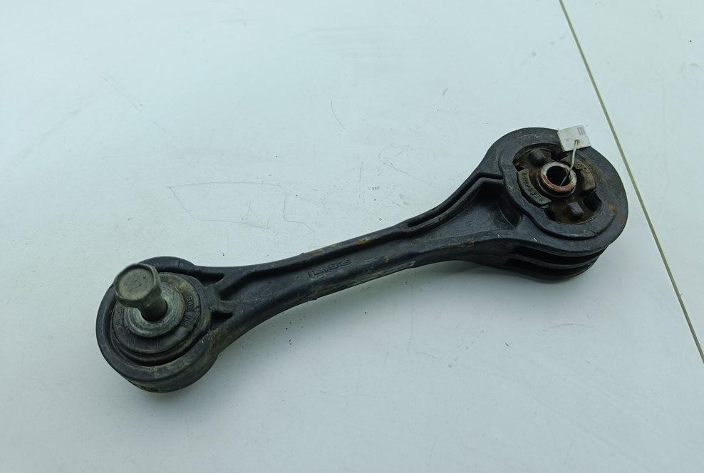подушка крепления КПП Subaru Forester 2006, 2.0 л., бензин, МКПП, чёрный, внедорожник 5 дв.