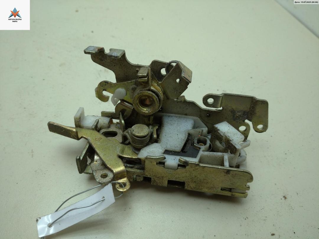 замок двери передней правой Volkswagen LT 2 поколение 2005, 2.5 л., дизель, МКПП, синий, микроавтобус - фото №1