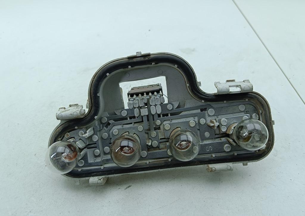 Плата фонаря заднего правого Opel Astra G 1998, 1.6 л., бензин, МКПП, красный, хетчбэк 5 дв. - фото №1