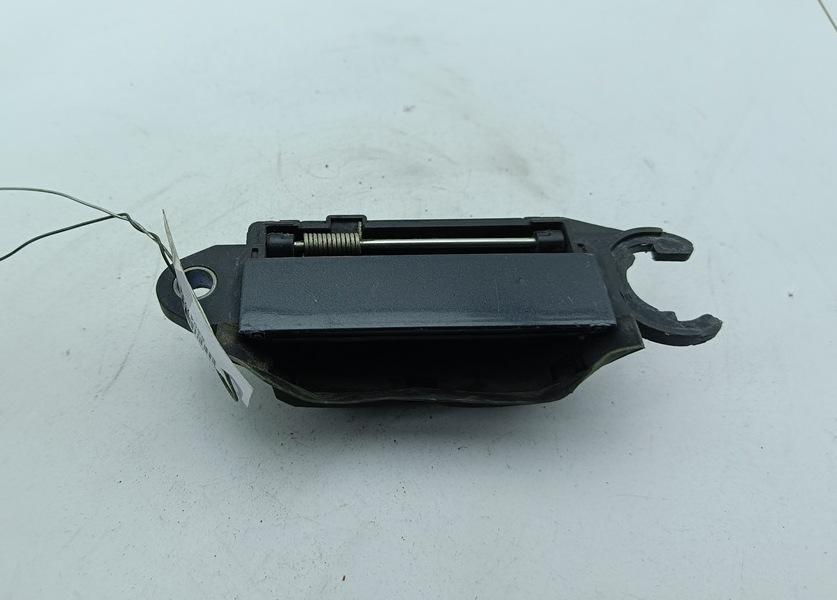 ручка наружная передняя левая Audi A3 8L 1997, 1.6 л., бензин, МКПП, чёрный, хетчбэк 3 дв., 8D0837205D