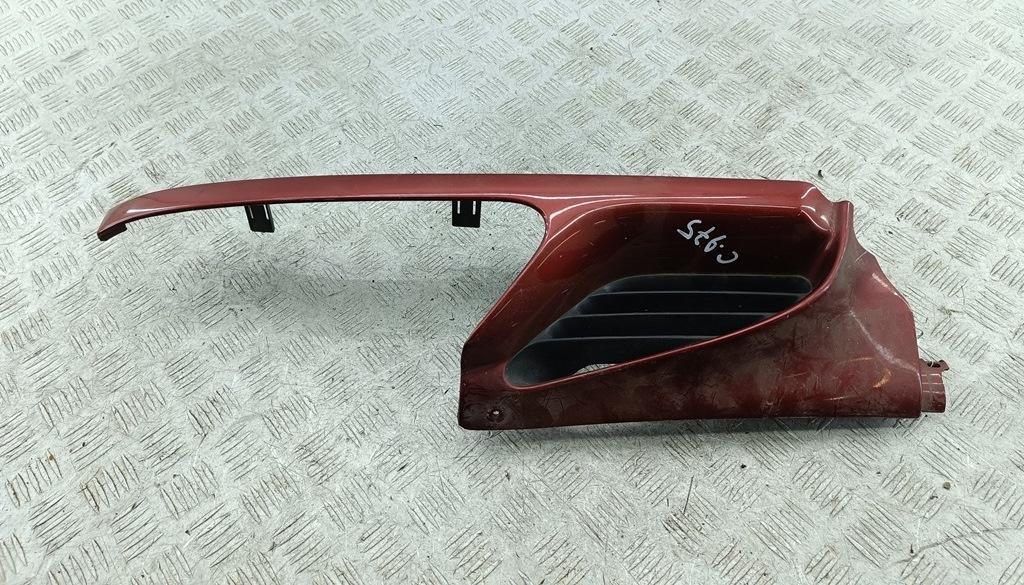 решетка радиатора Renault Scenic 1 поколение 1998, красный, минивэн, 7700834200 - фото №1