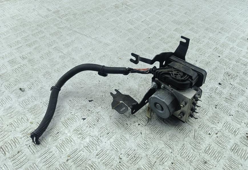 блок ABS Renault Captur 2016, 1.2 л., бензин, АКПП, серый, внедорожник 5 дв., 0265255794.476601203R