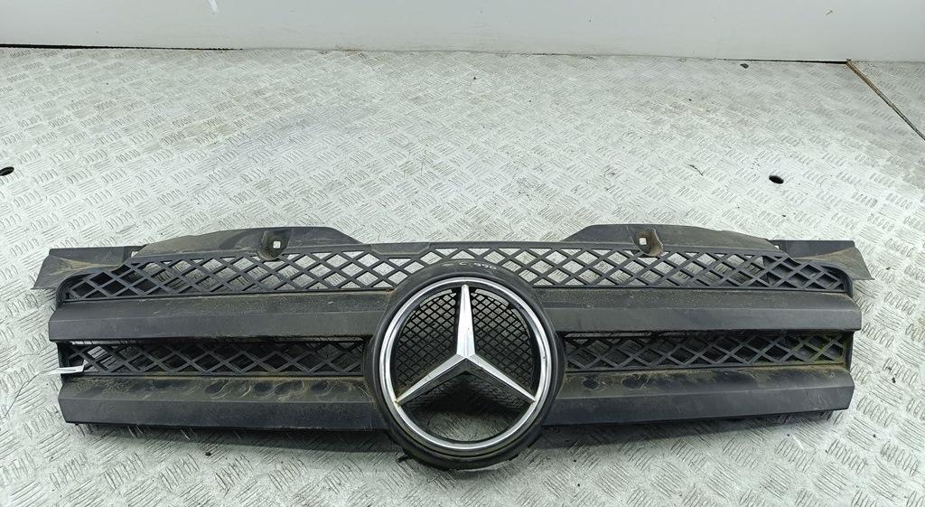 решетка радиатора Mercedes-Benz Sprinter W906 2011, серый, микроавтобус, A9068800285