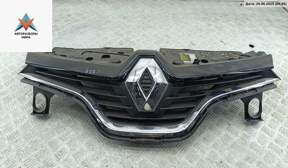 решетка радиатора Renault Captur 1 поколение 2016, серый, внедорожник 5 дв., 02199918 - фото №1