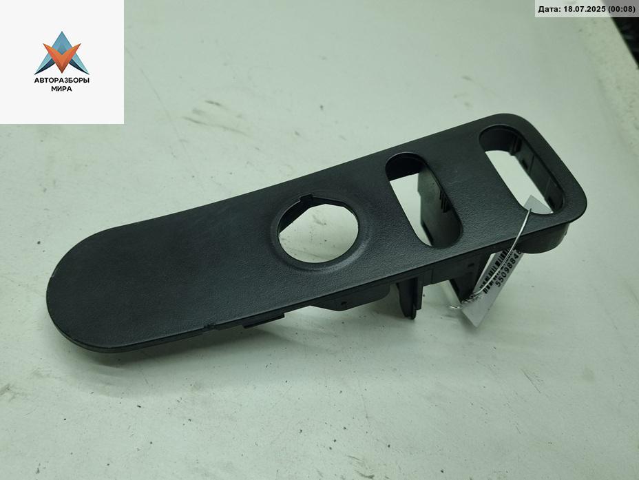 накладка декоративная SEAT Altea 1 поколение 2005, 1.9 л., дизель, МКПП, серый, минивэн, 5P0863263E - фото №1