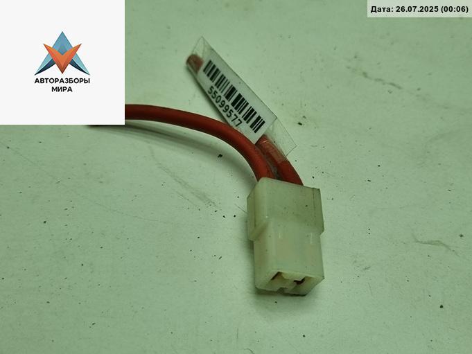 разъем (фишка) проводки Volkswagen Passat B3 1992, 1.8 л., бензин, МКПП, серый, универсал, 180923 - фото №1