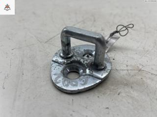 ответная часть (скоба) замка двери Kia Sportage 3 поколение 2012, 2.0 л., бензин, МКПП, чёрный, внедорожник 5 дв.