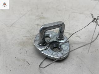 ответная часть (скоба) замка двери Kia Sportage 3 поколение 2012, 2.0 л., бензин, МКПП, чёрный, внедорожник 5 дв.