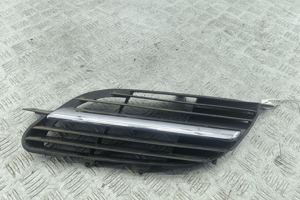 решетка радиатора Nissan Almera Tino 2004, серый, минивэн, 62330BU000