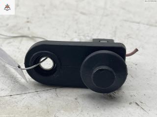 выключатель концевой (концевик) Kia Sportage 3 поколение 2012, 2.0 л., бензин, МКПП, чёрный, внедорожник 5 дв., 93560-1M500